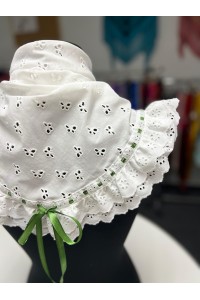 Pico de flamenca MARIPOSITA blanco calado, batista de seda. Exclusivo