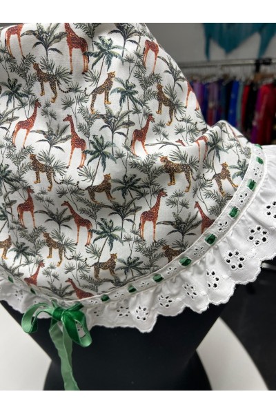 Pico flamenca JIRAFA blanco, verde y caldera. Exclusivo PURA FLAMENCA