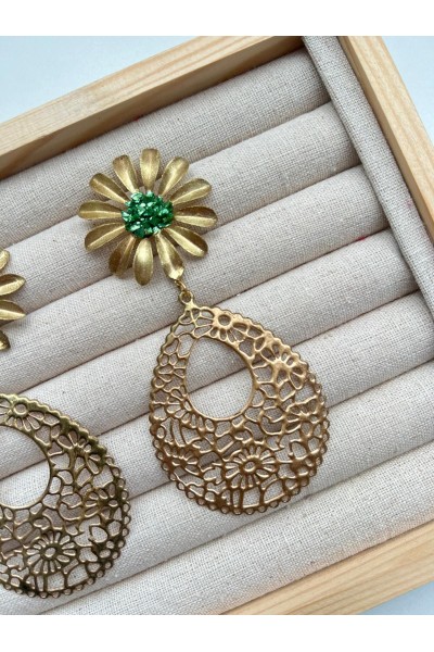 Pendientes dorados,verde, FORTUNA, artesanal, exclusivos PURA FLAMENCA