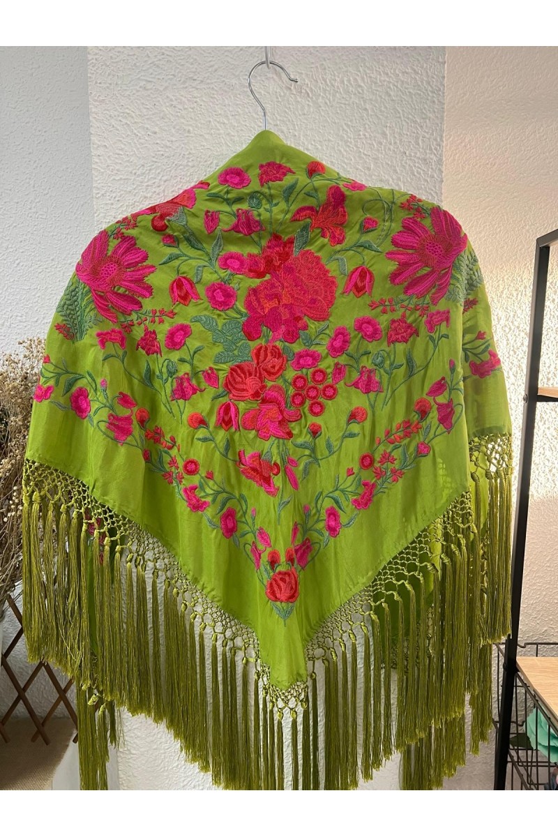 Mantoncillo de flamenca ALGAIDA, verde lima y fuxia, flecado especial Mantoncillo de flamenca ALGAIDA, verde lima y fuxia, flecado especial