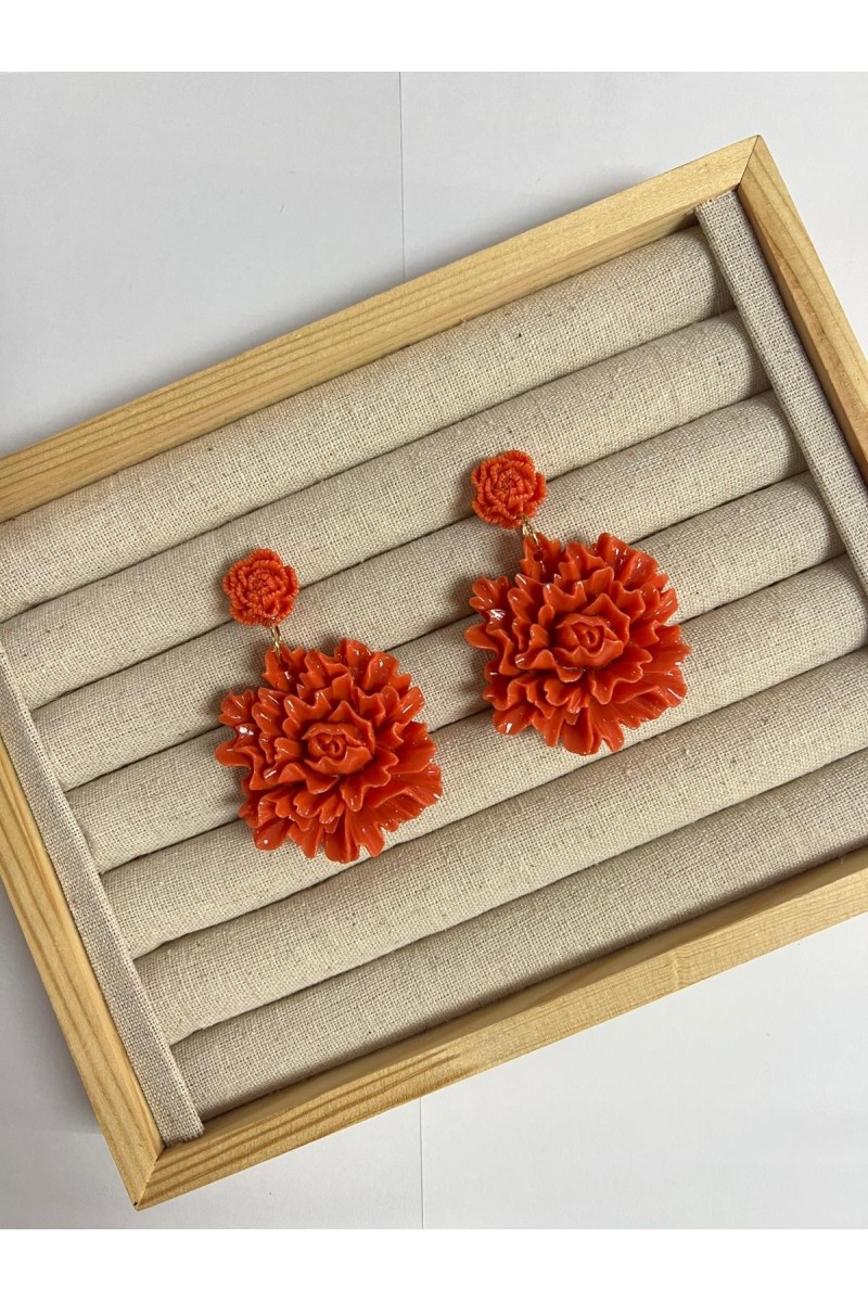 Pendientes FLOR CORAL con forma de clavel