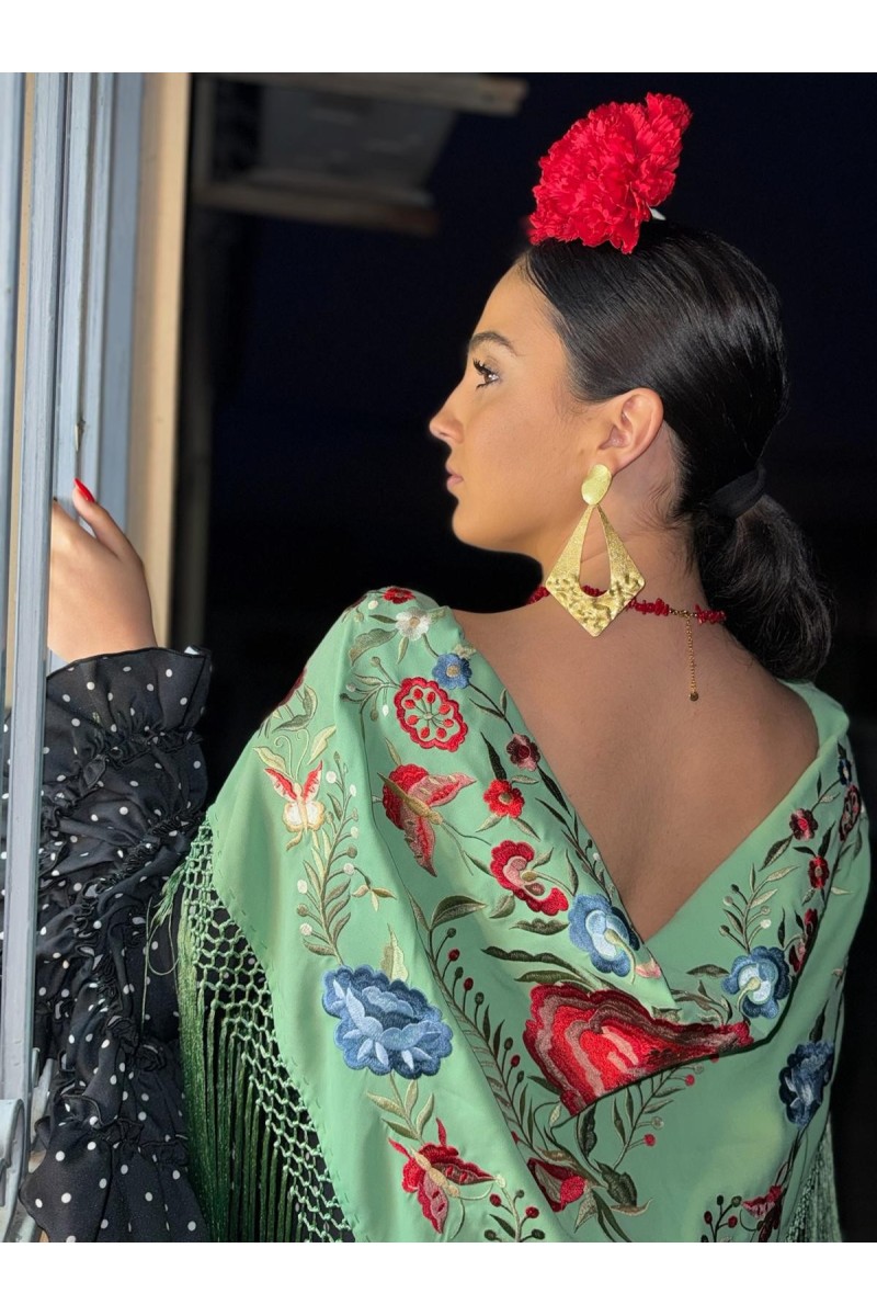 Pendientes dorado PIRAMIDAL, artesanales, exclusivos PURA FLAMENCA