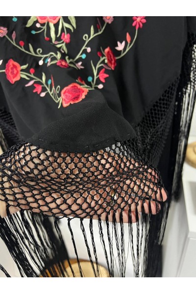 MANTÓN DE MANILA negro bordado rojo, fleco largo con esterilla
