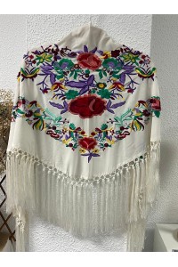 Mantoncillo de flamenca LAVANDA blanco roto, flecado a mano, borlones