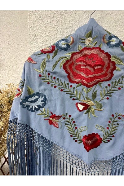 Mantoncillo de flamenca JÁNDULA azul celeste, crespón, flecado a mano