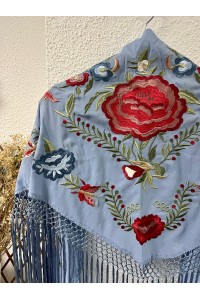 Mantoncillo de flamenca JÁNDULA azul celeste, crespón, flecado a mano