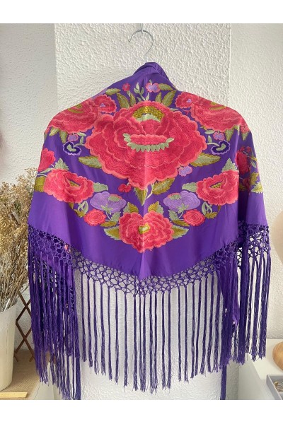 Mantoncillo de flamenca ROSETÓN morado y coral, flecado artesanal