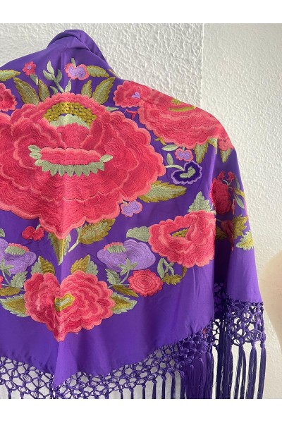 Mantoncillo de flamenca ROSETÓN morado y coral, flecado artesanal
