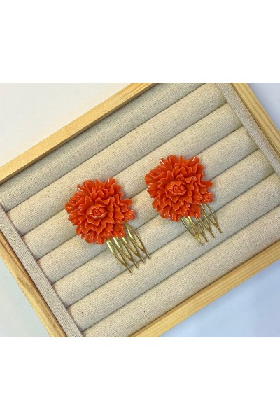 Peinecillo FLOR CORAL con forma de clavel