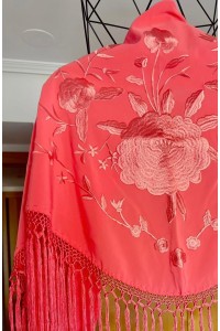 Mantoncillo de flamenca ROSALEDA coral al tono, flecado a mano