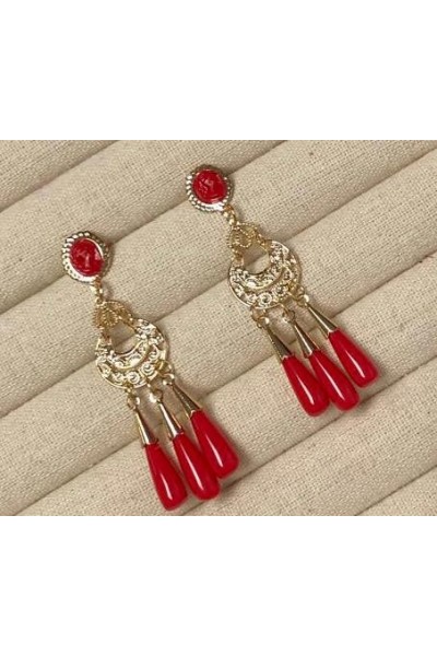 Pendientes AZAHAR dorados 3 lágrimas rojo,ideal niña, adulta, no pesan