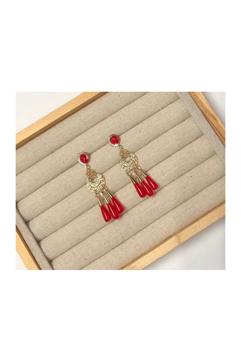 Pendientes AZAHAR dorados 3 lágrimas rojo,ideal niña, adulta, no pesan