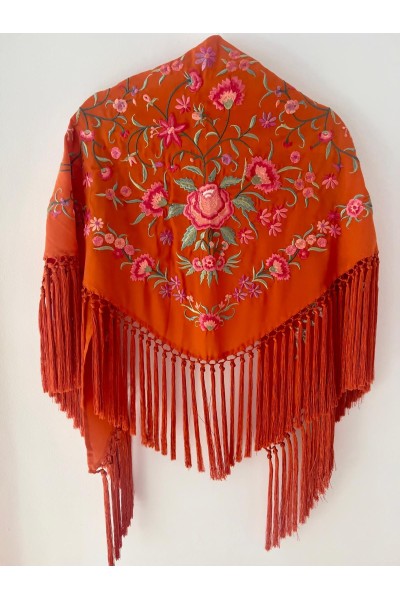 Mantoncillo de flamenca CINTIA naranja, crespón seda, flecado a mano