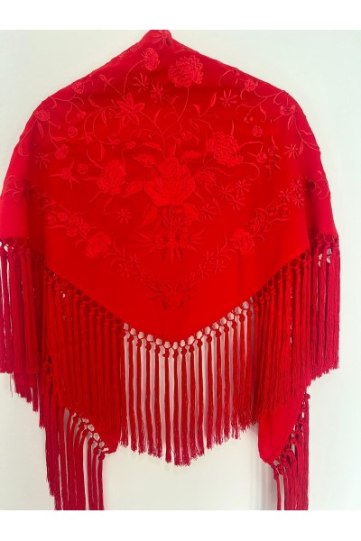 Mantoncillo de flamenca CINTIA rojo al tono, crespón con borlones