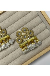 Broche ALAMARES dorado y blanco con hilo de seda