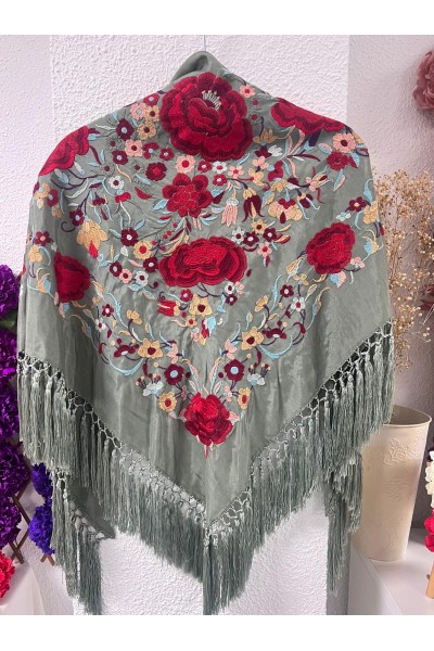 Mantoncillo de flamenca ROSASROJAS verde jabonoso, flecado borlón