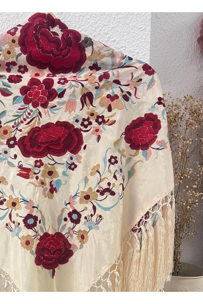 Mantoncillo de flamenca ROSASROJAS beige caña, flecado borlones