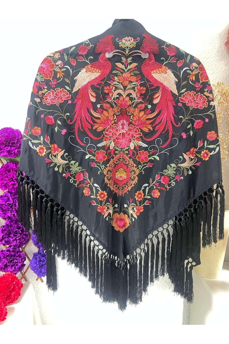 Mantoncillo HERENCIA negro, seda, flecado verde artesanal borlones