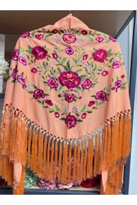 Mantoncillo PEONITA, mandarina bordados rojos, verdes, seda