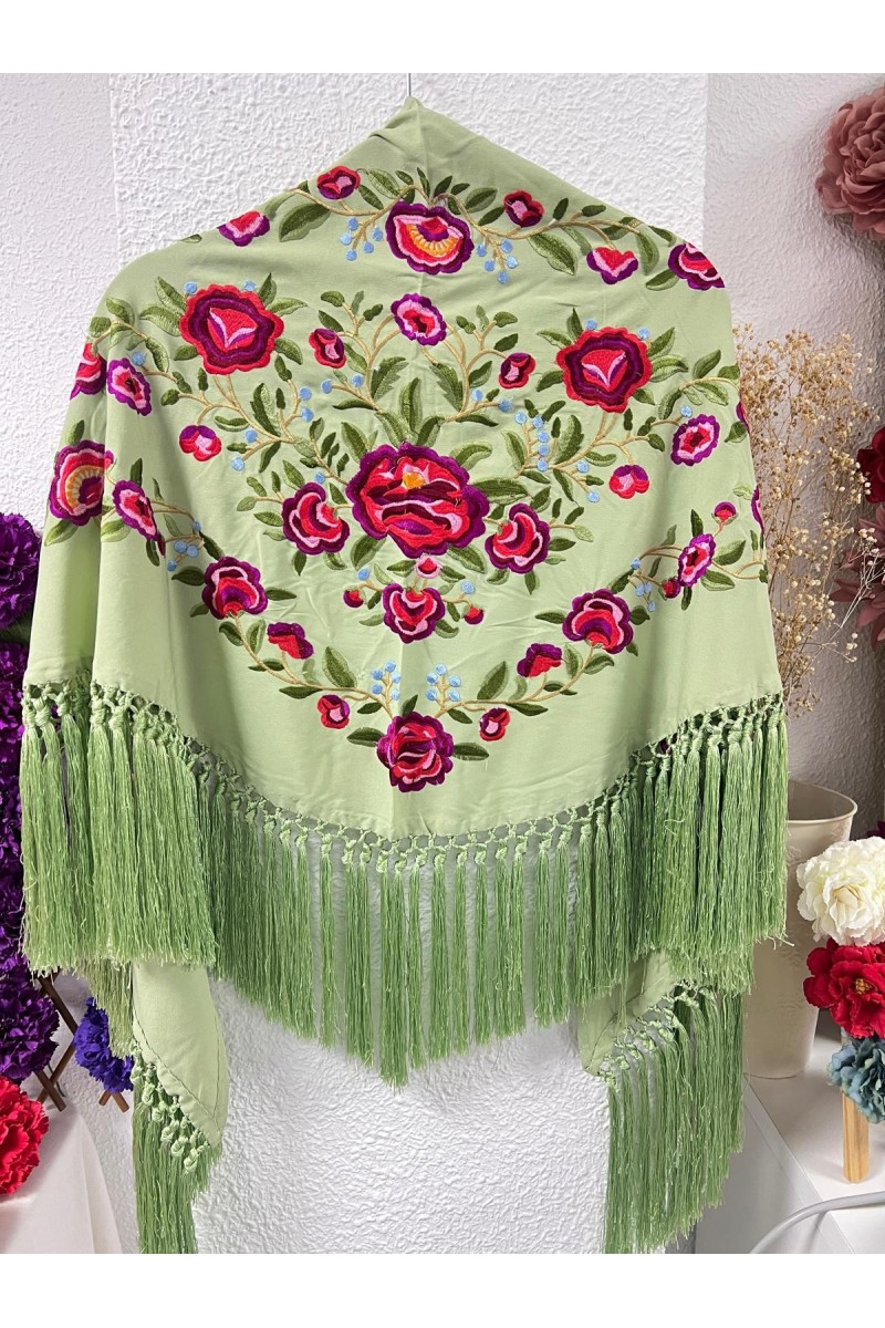 Mantoncillo PEONITA, verde manzana bordados rojos, verdes, seda
