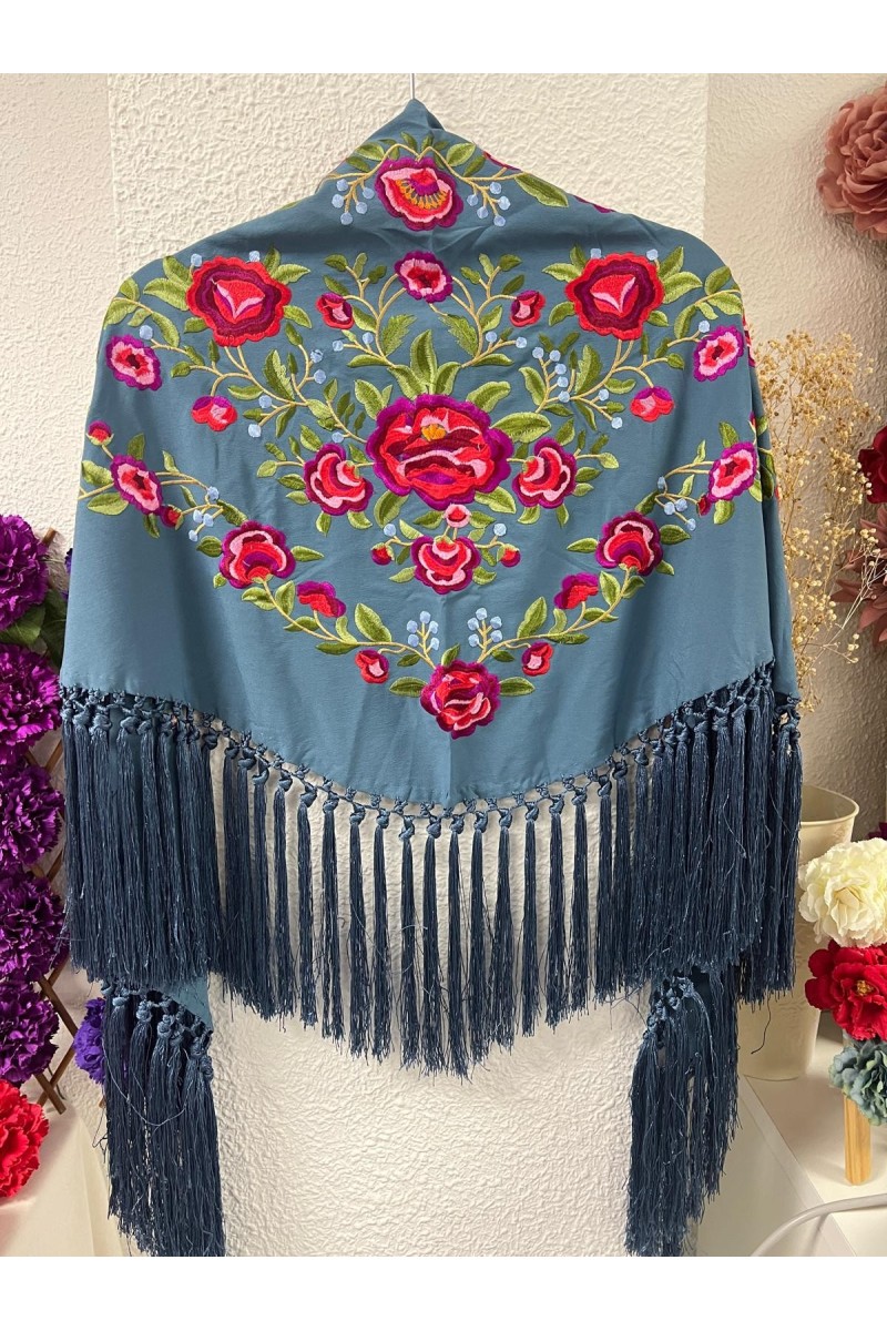 Mantoncillo PEONITA, azul ducado bordados rojos, verdes, seda