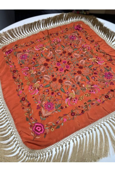 Mantoncillo cuadrado PUREZA caldera, seda bordado seda, fleco dorado