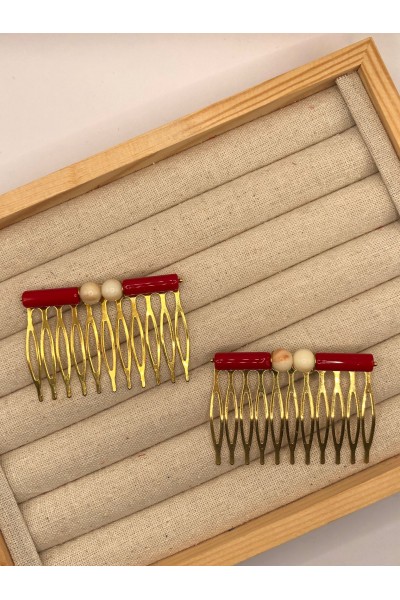 Peinecillo CORAL dorado y bolitas en hueso. Exclusivos Pura Flamenca