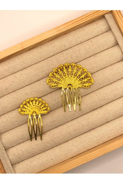 Peinecillo ABANICO grande dorado calado