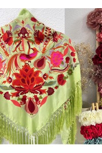 Mantoncillo LEGADO verde manzana, seda, flecado borlón