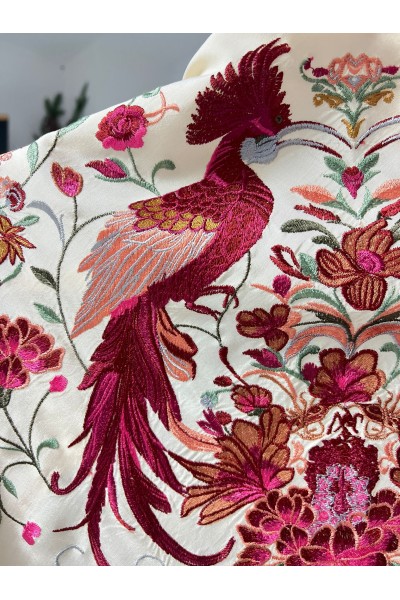 Mantoncillo HERENCIA beige crudo, seda, flecado borlón