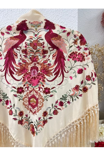 Mantoncillo HERENCIA beige crudo, seda, flecado borlón