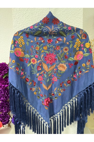 Mantoncillo PUREZA azul oscuro, seda, flecado borlón