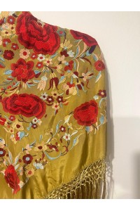 Mantoncillo ROSASROJAS oro viejo, bordado rojo, seda