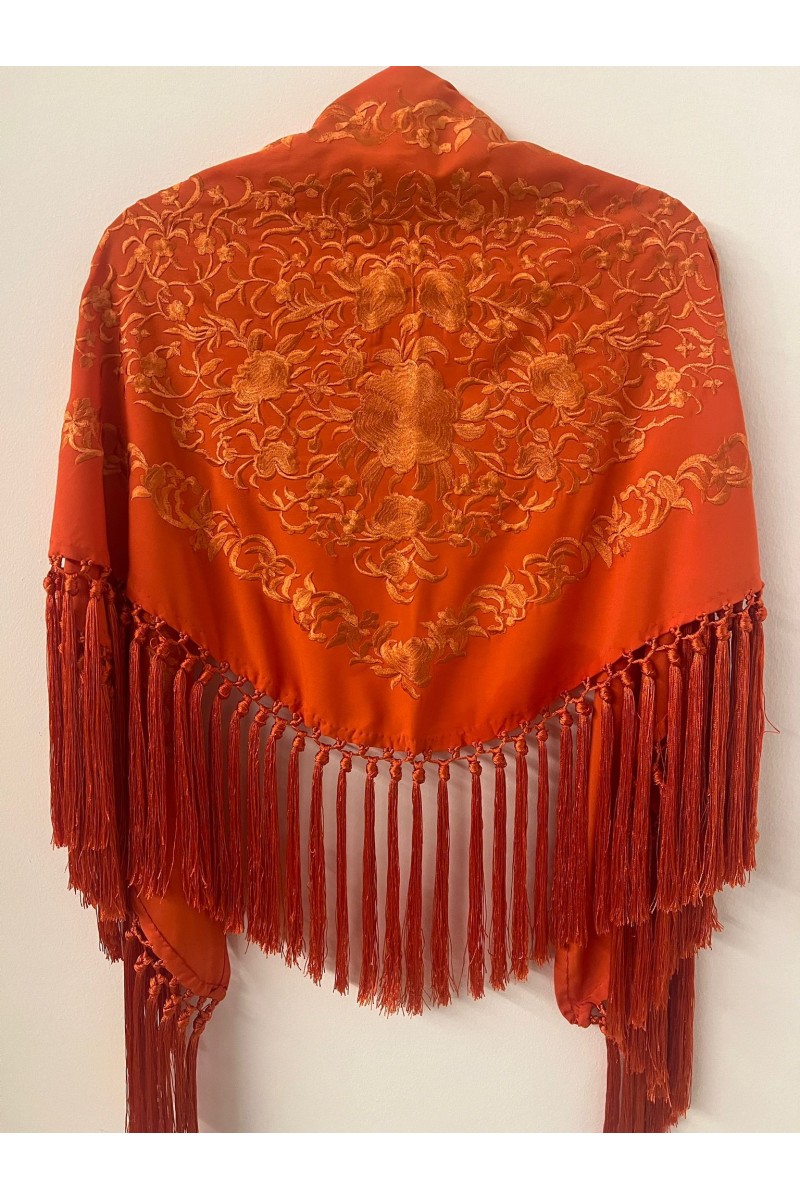 Mantoncillo de flamenca ANDALUCÍA tono caldera al tono con borlones