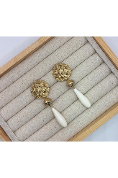 Pendientes LÁGRIMA DE HUESO dorados