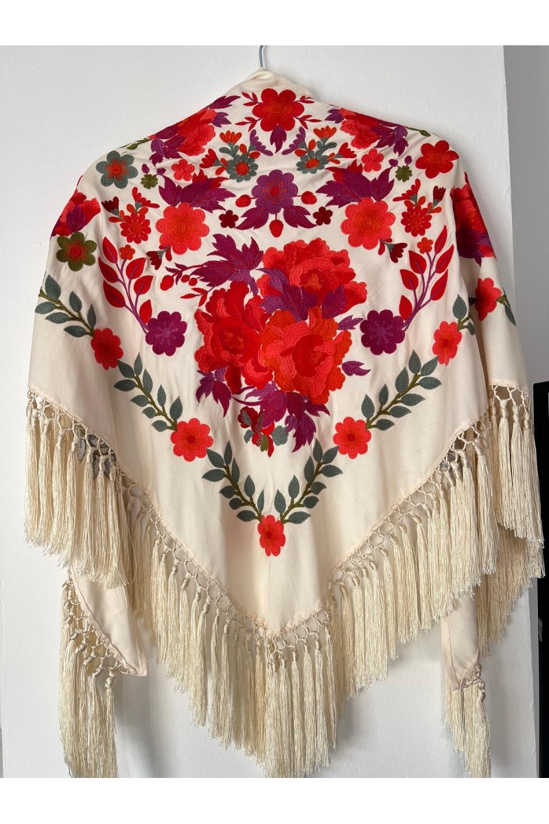 Mantoncillo de flamenca ALBOREÁ beige, flecado artesanal
