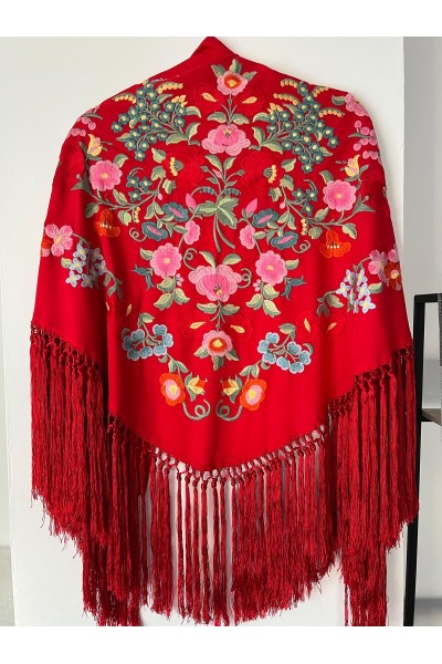 Mantoncillo de flamenca MAYO rojo, flecado artesanal con borlón