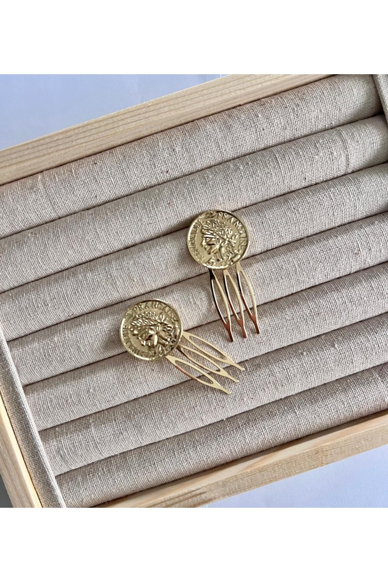 Peinecillo MONEDA pequeña dorada